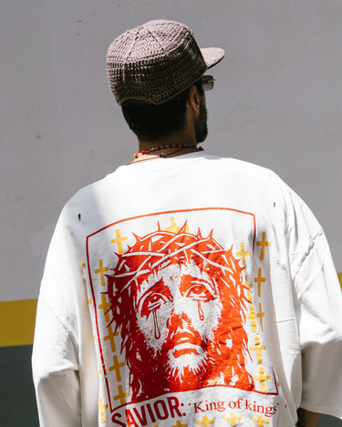 T-Shirt Minimal Big Oversize “Jesus Saves” White