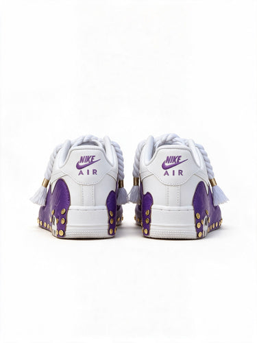 Sneaker Custom LV Bianca e Viola con Lacci in Corda, paio vista posteriore